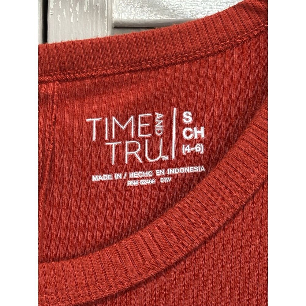 Time & Tru Burnt Orange Short Sleeve Top Ruffle Hem Round Size Small - Picture 2 of 5